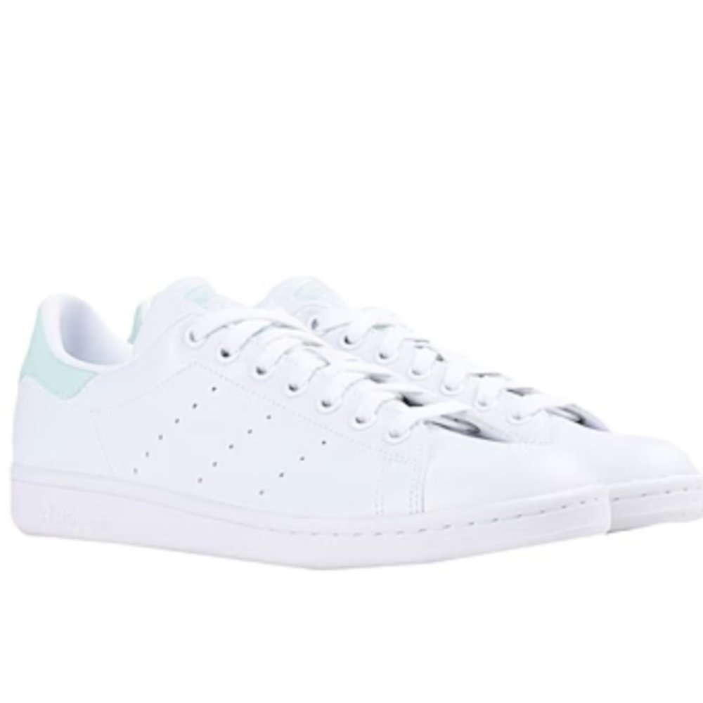 ADIDAS STANS SMITHS WHITE & MINT GREEN NEW WITH TAGS womens US 5